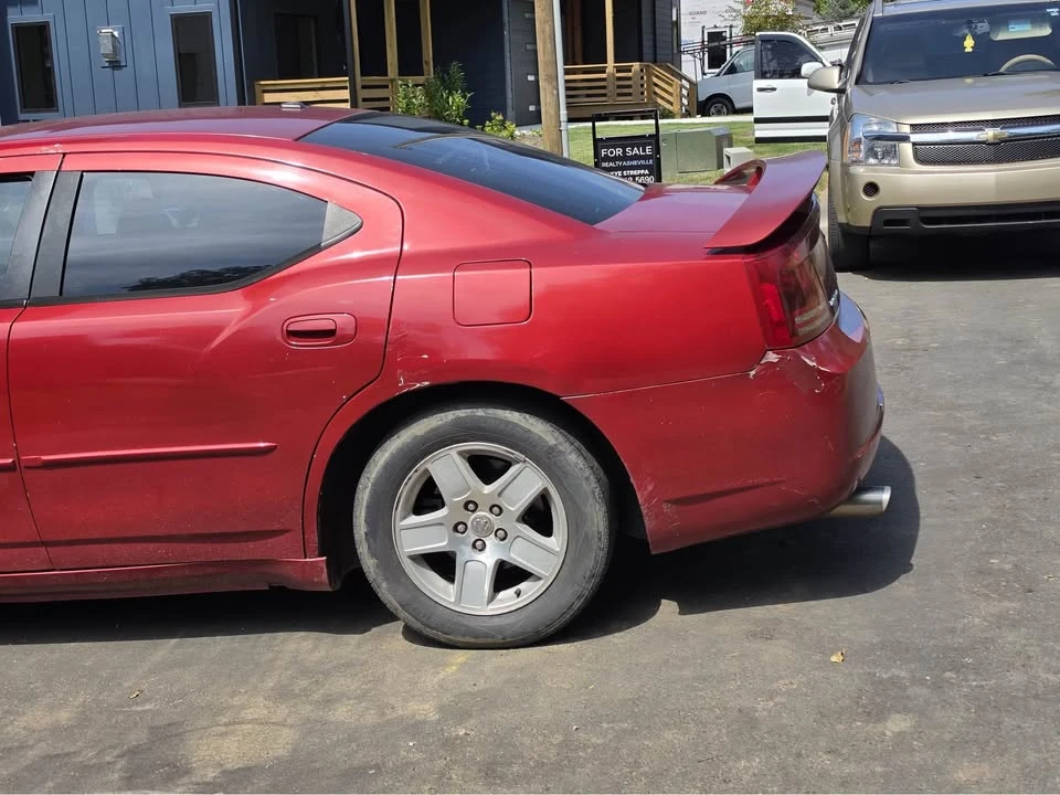 2006 Dodge Charger 6th Gen - Image 2 of 3