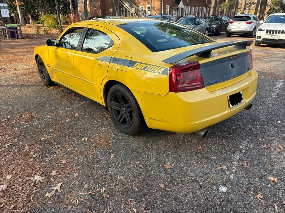 2006 Dodge Charger 6th Gen - Image 2 of 10