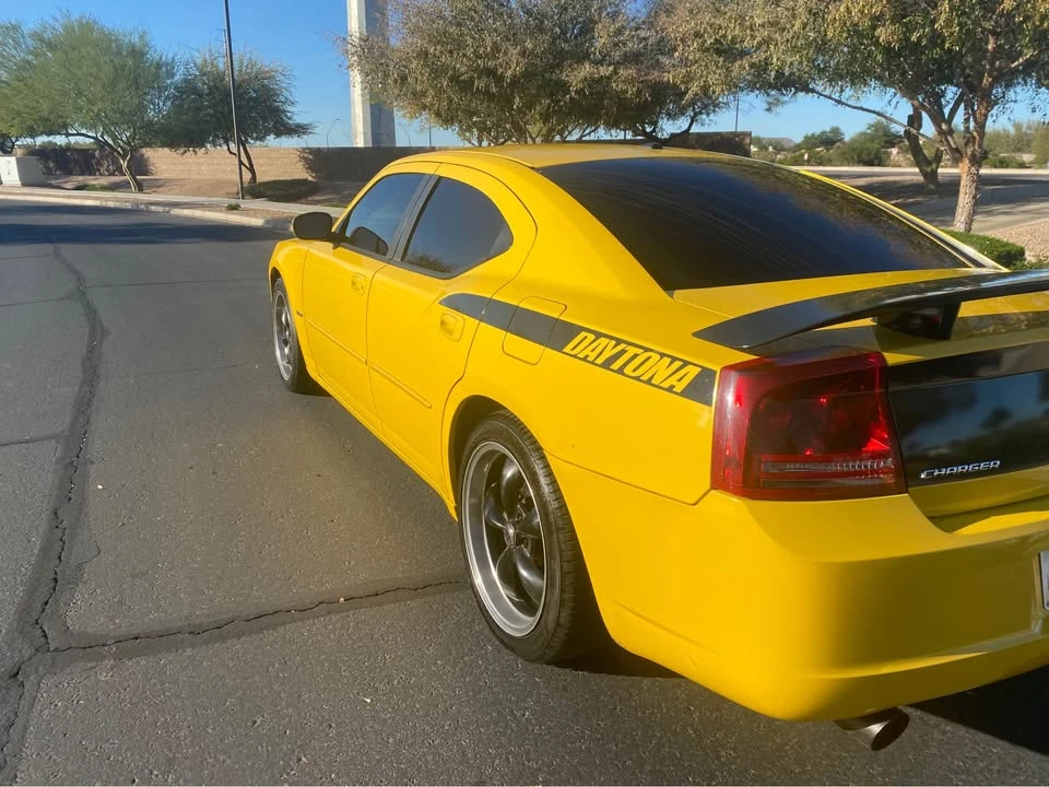 2006 Dodge Charger 6th Gen - Image 5 of 12