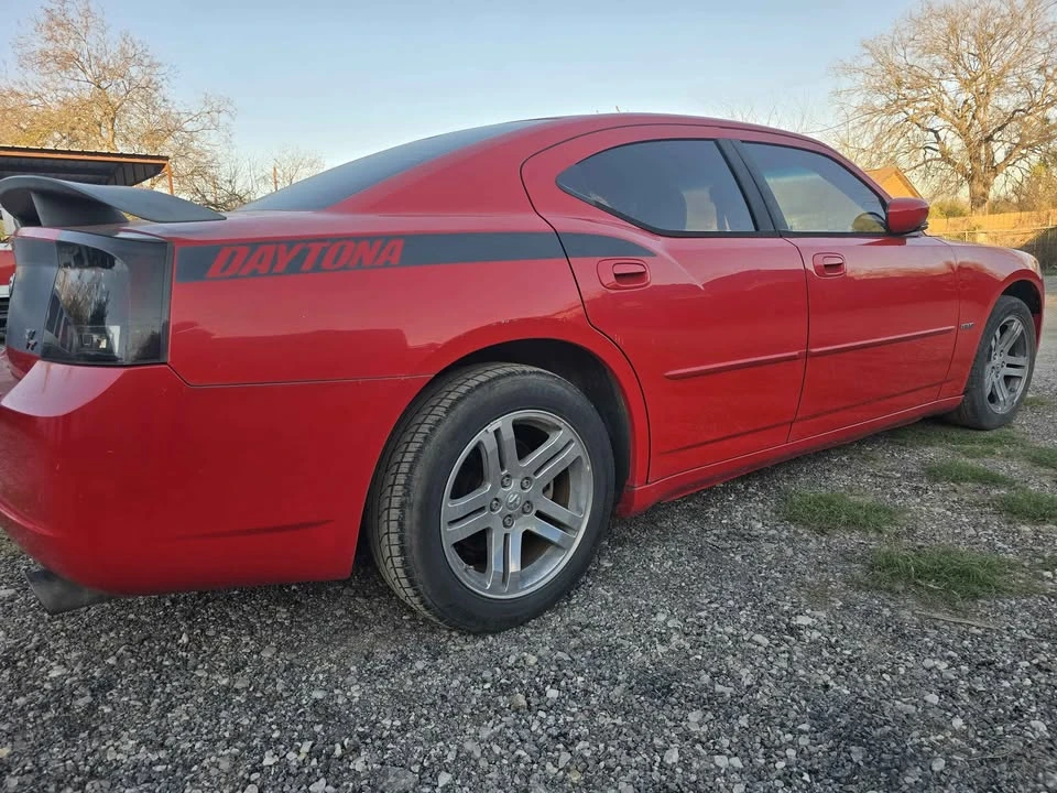 2006 Dodge Charger 6th Gen - Image 5 of 10
