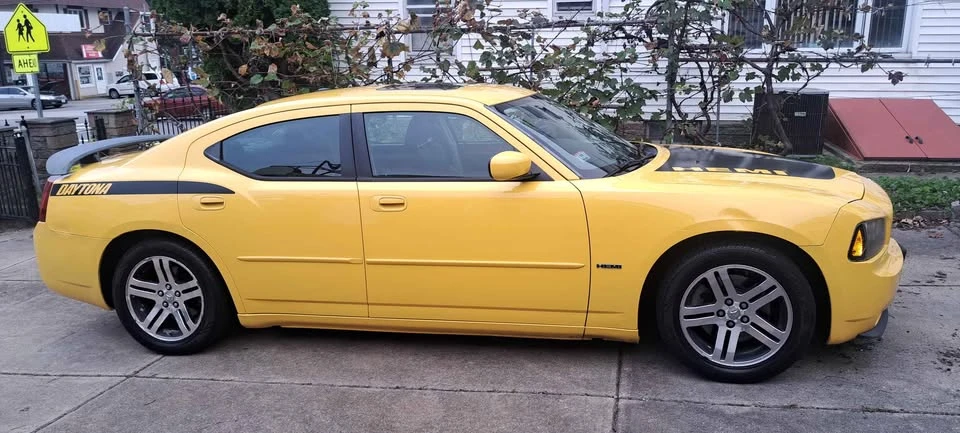 2006 Dodge Charger 6th Gen - Image 3 of 10