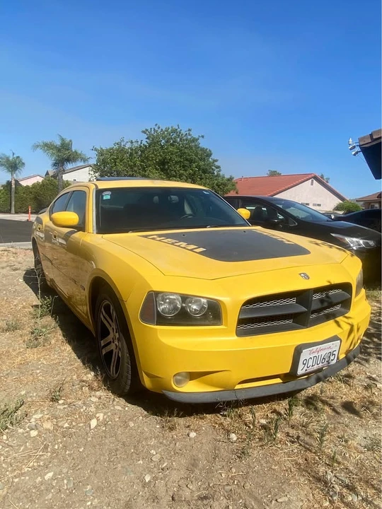 2006 Dodge Charger 6th Gen - Image 3 of 9