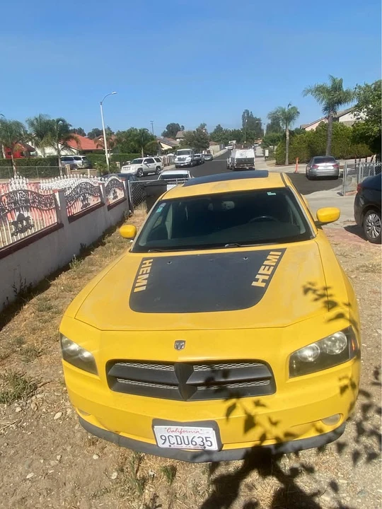 2006 Dodge Charger 6th Gen - Image 2 of 9