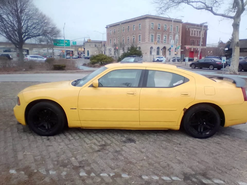 2006 Dodge Charger 6th Gen - Image 5 of 10