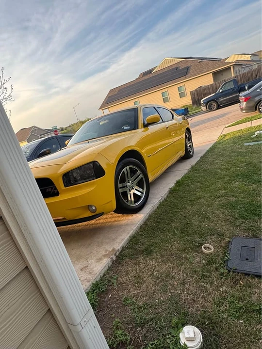 2006 Dodge Charger 6th Gen - Image 2 of 5