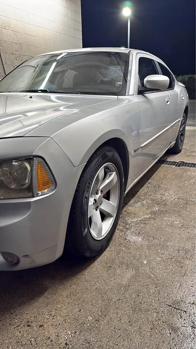2006 Dodge Charger 6th Gen - Image 2 of 3