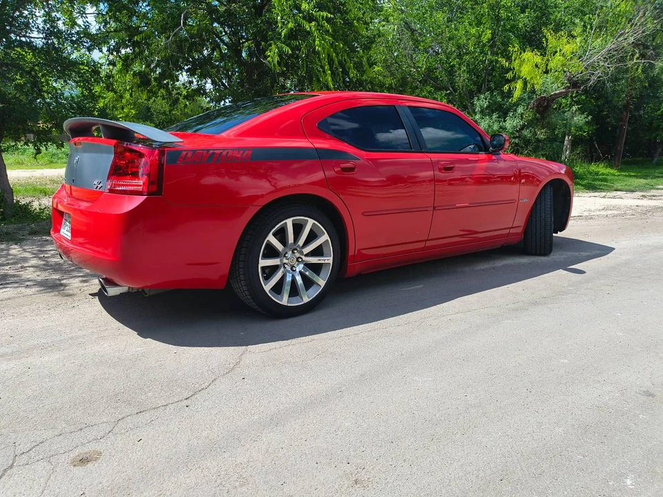 2006 Dodge Charger 6th Gen - Image 2 of 4