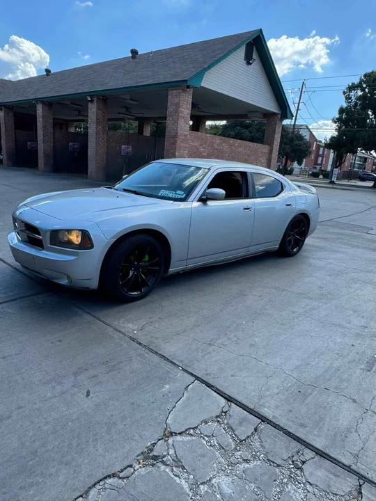 2006 Dodge Charger 6th Gen - Image 2 of 9