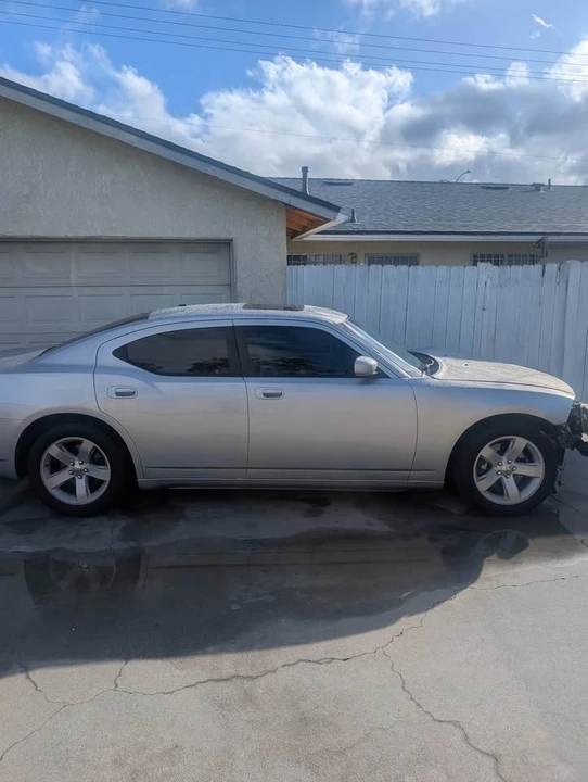 2006 Dodge Charger 6th Gen - Image 2 of 3