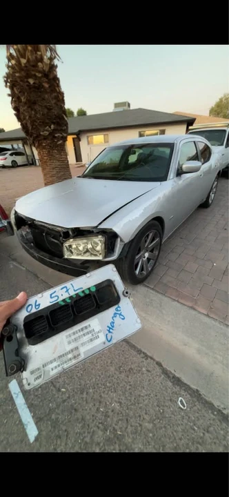 2006 Dodge Charger 6th Gen - Image 2 of 9