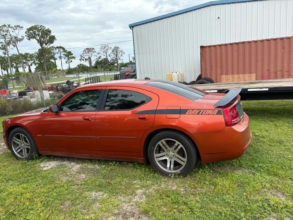 2006 Dodge Charger 6th Gen - Image 2 of 8