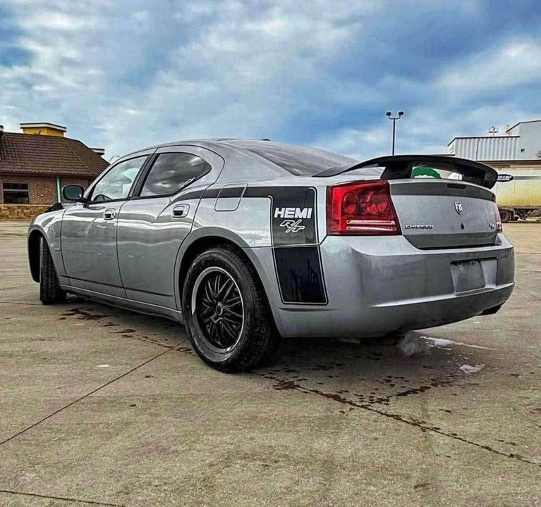 2006 Dodge Charger 6th Gen - Image 2 of 3