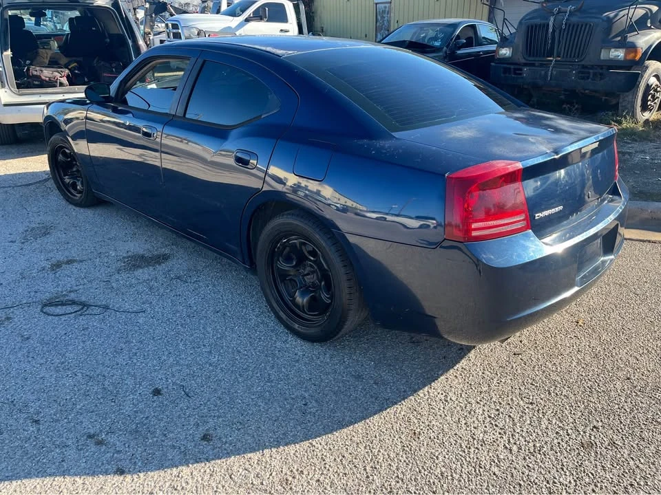 2006 Dodge Charger 6th Gen - Image 3 of 8