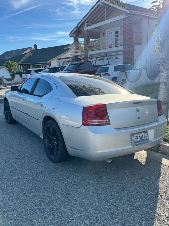 2006 Dodge Charger 6th Gen - Image 5 of 9