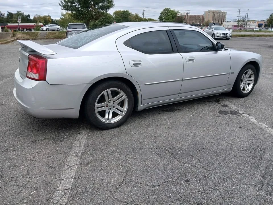 2006 Dodge Charger 6th Gen - Image 6 of 10