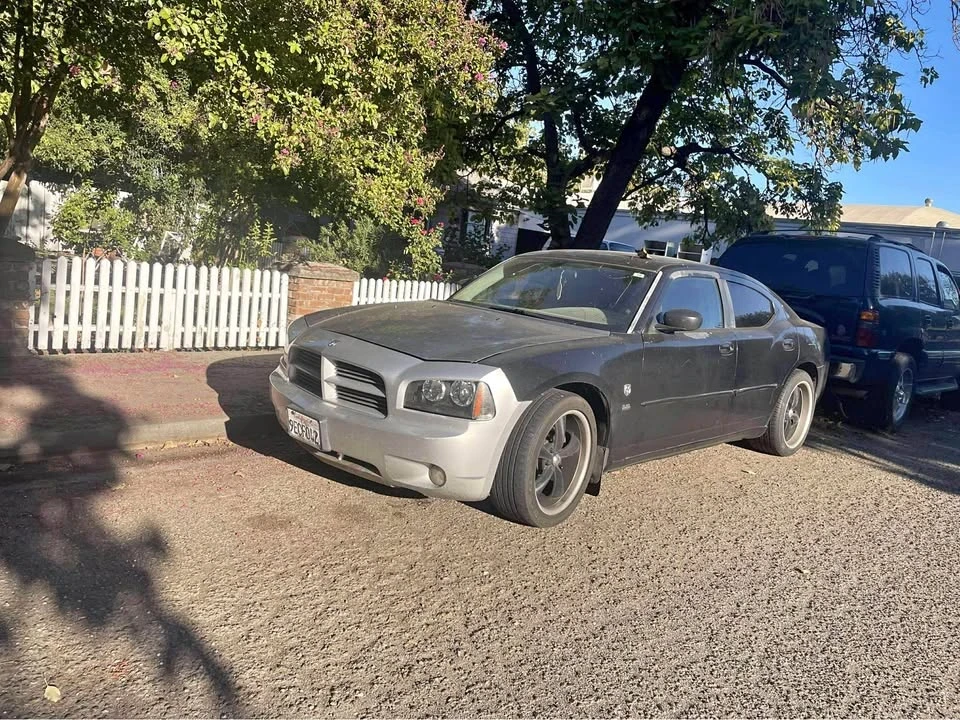 2006 Dodge Charger 6th Gen - Image 2 of 2