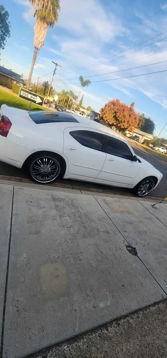2006 Dodge Charger 6th Gen - Image 3 of 3