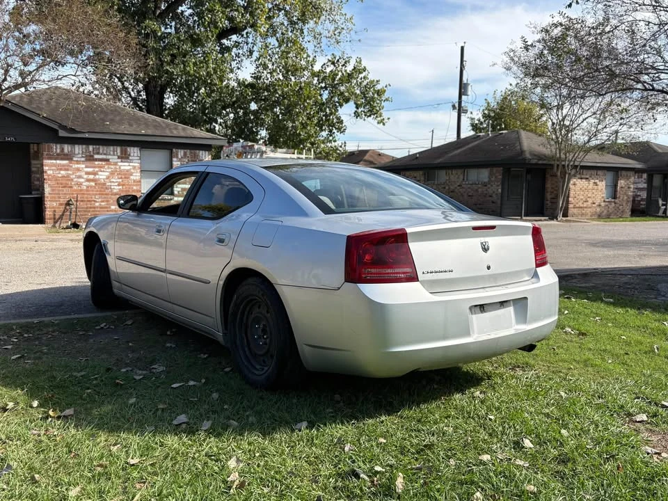 2006 Dodge Charger 6th Gen - Image 3 of 8