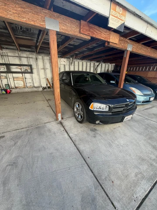2006 Dodge Charger 6th Gen - Image 7 of 8