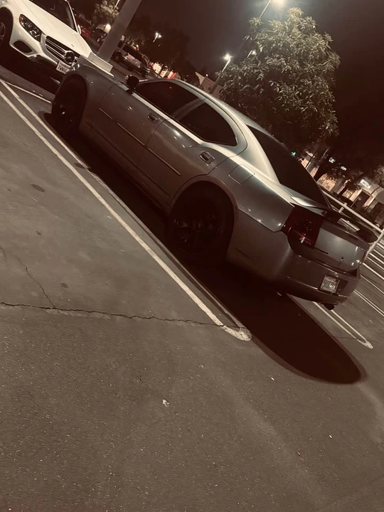 2006 Dodge Charger 6th Gen - Image 3 of 4
