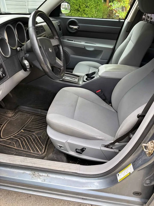 2006 Dodge Charger 6th Gen - Image 6 of 8