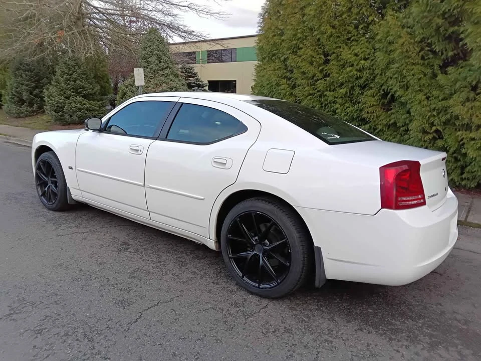 2006 Dodge Charger 6th Gen - Image 6 of 13