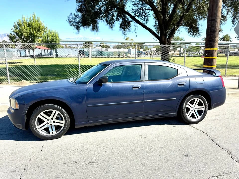 2006 Dodge Charger 6th Gen - Image 4 of 9
