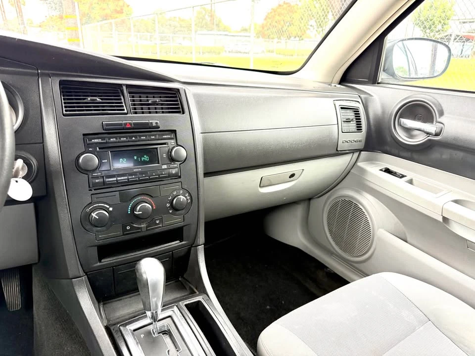 2006 Dodge Charger 6th Gen - Image 7 of 10