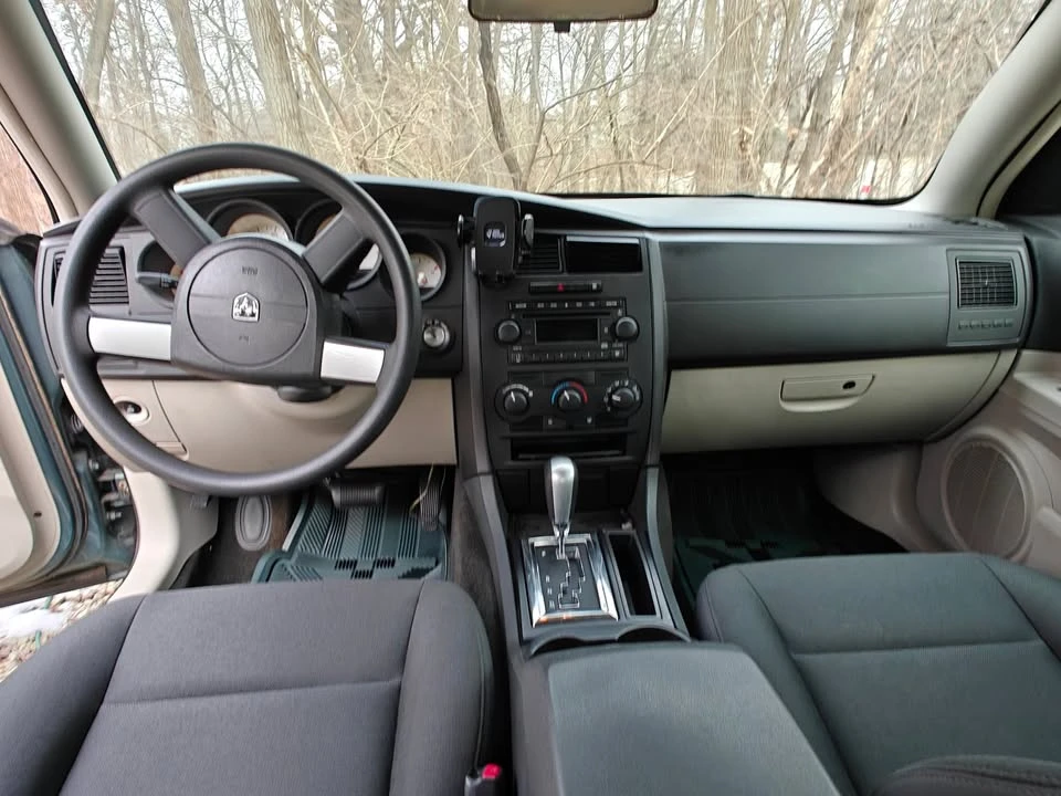 2006 Dodge Charger 6th Gen - Image 6 of 10