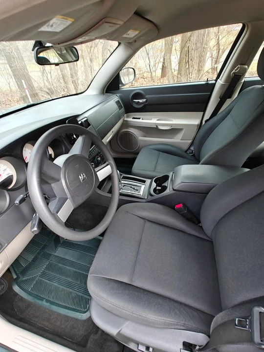 2006 Dodge Charger 6th Gen - Image 2 of 10