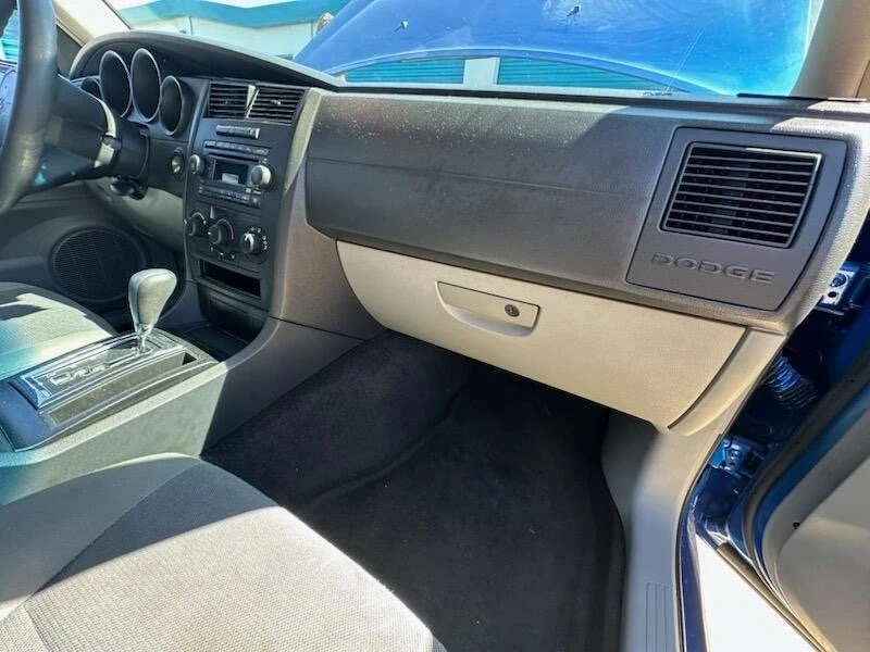 2006 Dodge Charger 6th Gen - Image 6 of 8