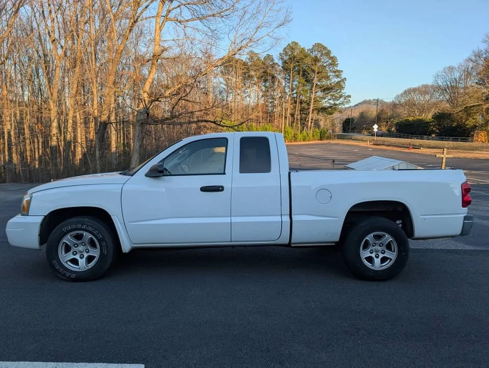 2006 Dodge Dakota 3rd Gen - Image 2 of 9