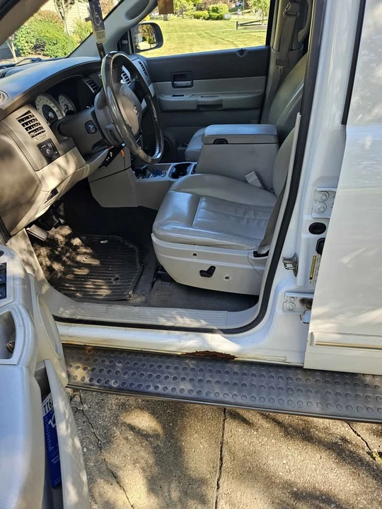 2006 Dodge Durango 2nd Gen - Image 2 of 12