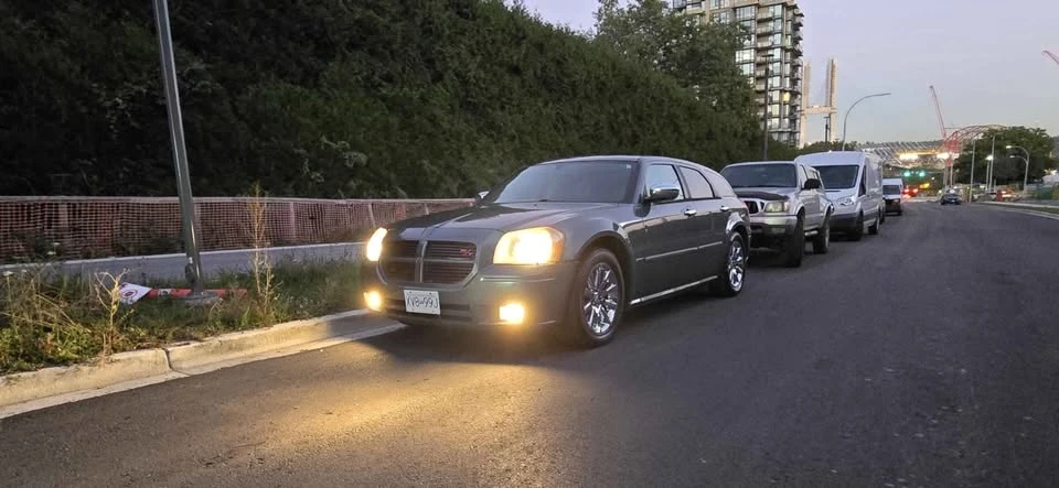 2006 Dodge Magnum 2nd Gen Wagon - Image 9 of 19