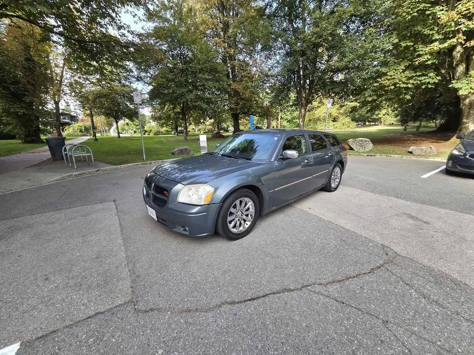 2006 Dodge Magnum 2nd Gen Wagon - Image 4 of 19