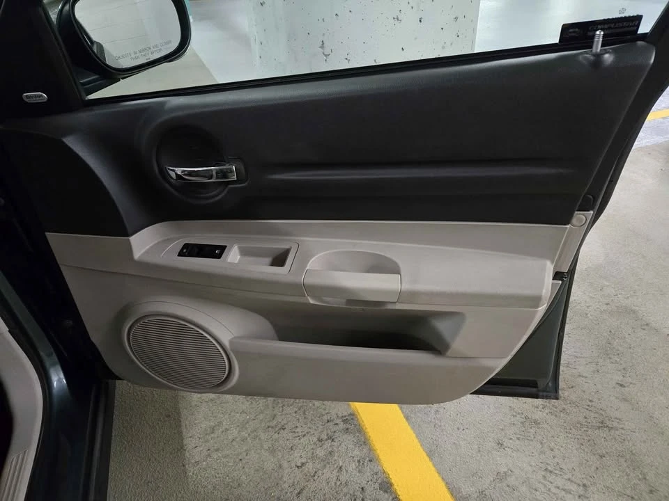 2006 Dodge Magnum 2nd Gen Wagon - Image 15 of 19