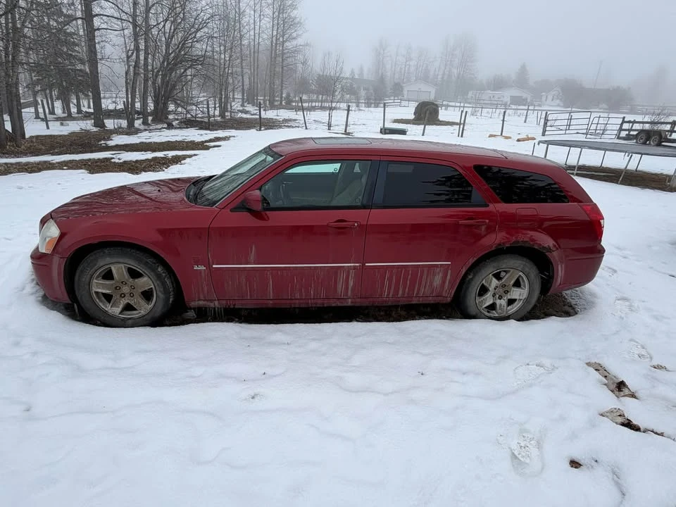 2006 Dodge Magnum 2nd Gen Wagon - Image 2 of 3