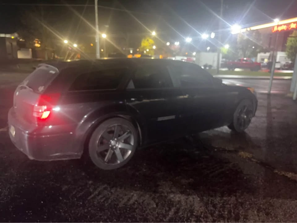 2006 Dodge Magnum 2nd Gen Wagon - Image 4 of 8