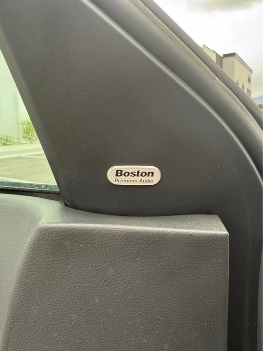 2006 Dodge Magnum 2nd Gen Wagon - Image 14 of 16