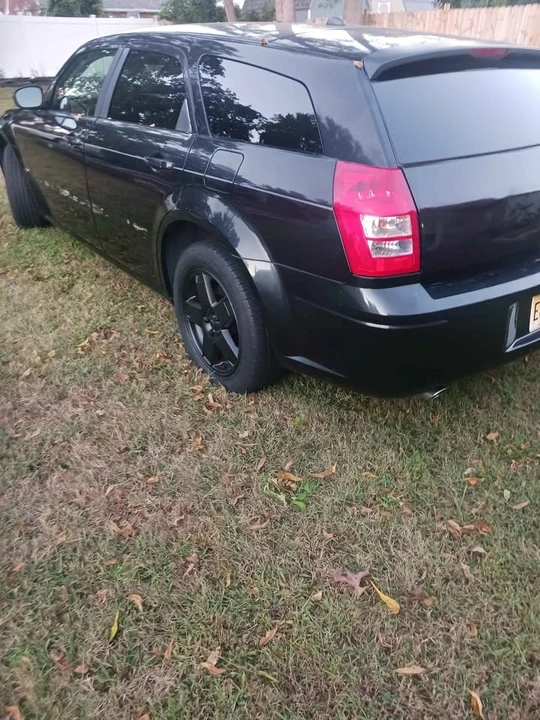 2006 Dodge Magnum 2nd Gen Wagon - Image 5 of 7