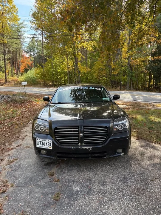 2006 Dodge Magnum 2nd Gen Wagon - Image 3 of 14