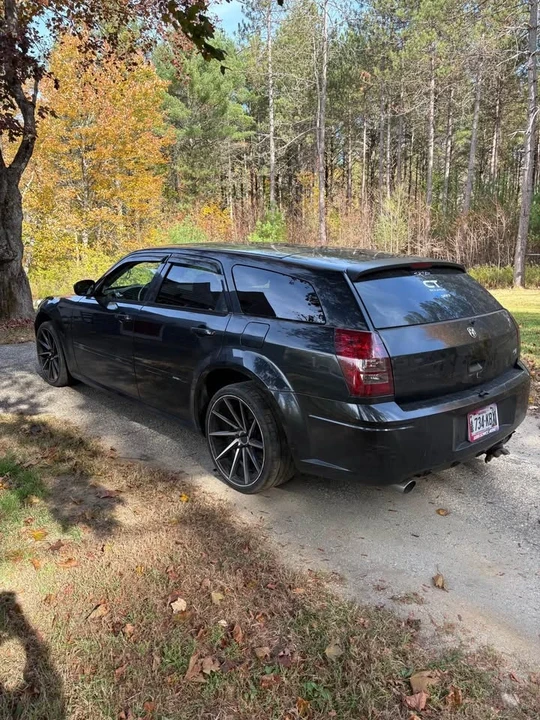 2006 Dodge Magnum 2nd Gen Wagon - Image 5 of 14