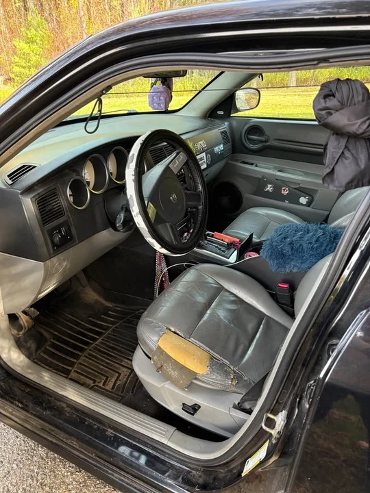 2006 Dodge Magnum 2nd Gen Wagon - Image 7 of 14