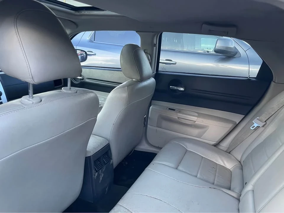 2006 Dodge Magnum 2nd Gen Wagon - Image 9 of 11