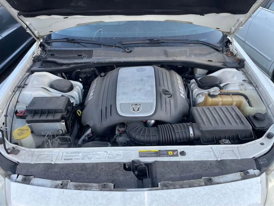 2006 Dodge Magnum 2nd Gen Wagon - Image 10 of 11
