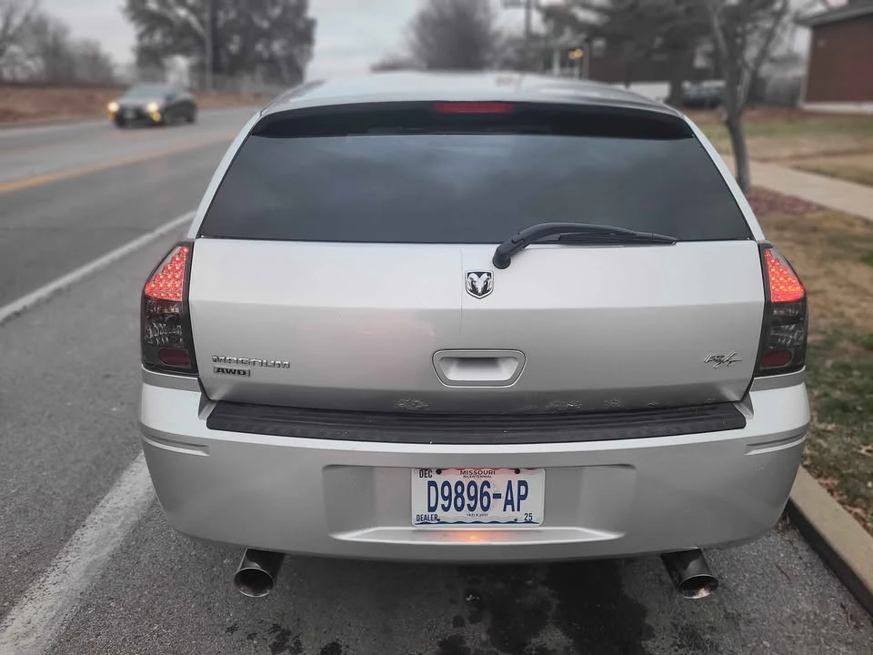 2006 Dodge Magnum 2nd Gen Wagon - Image 7 of 11