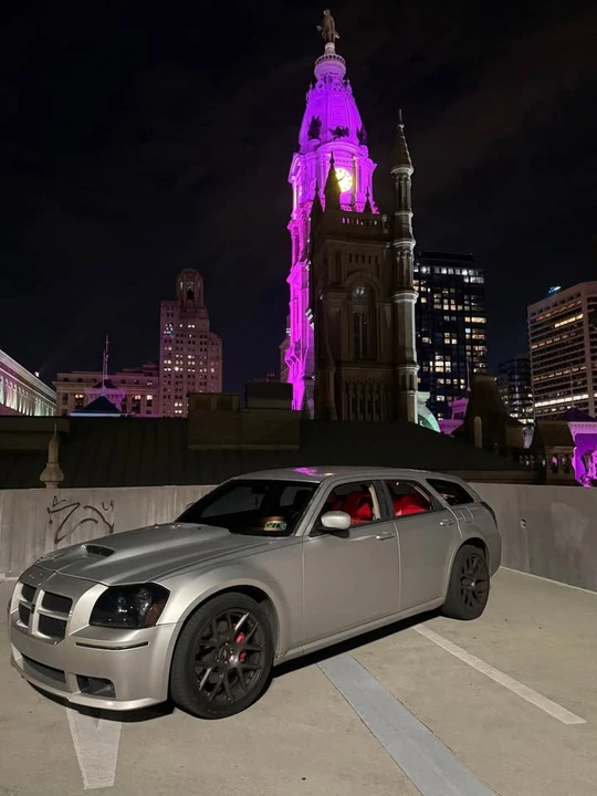 2006 Dodge Magnum 2nd Gen Wagon - Image 3 of 5