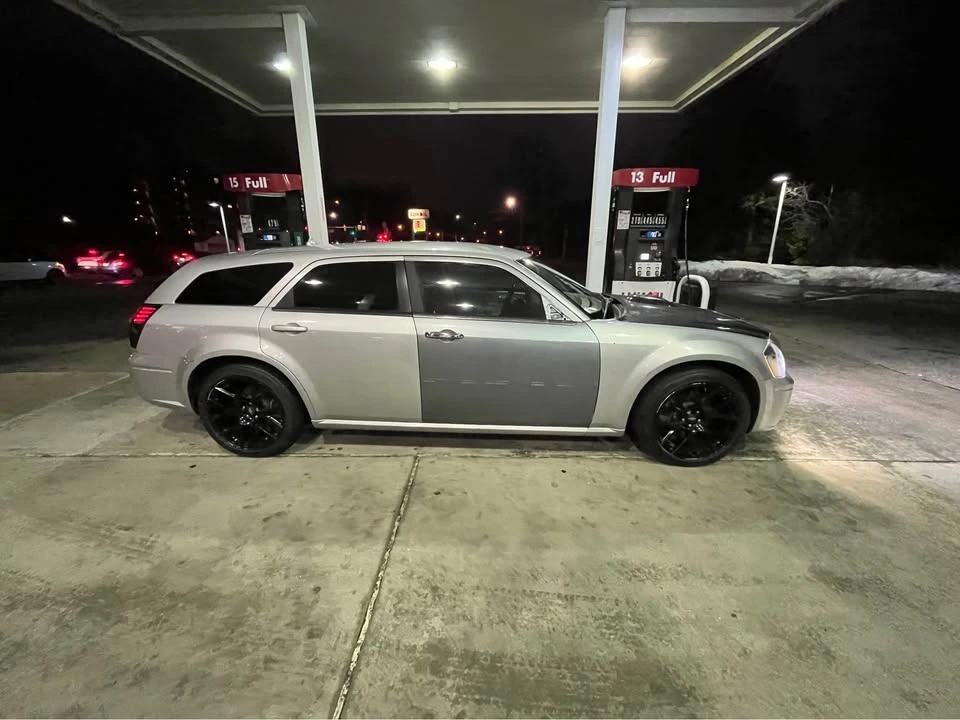2006 Dodge Magnum 2nd Gen Wagon - Image 8 of 10