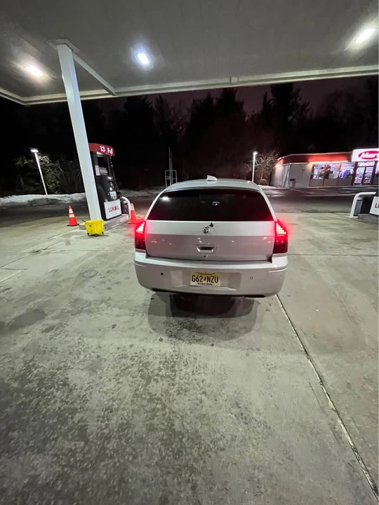 2006 Dodge Magnum 2nd Gen Wagon - Image 7 of 10