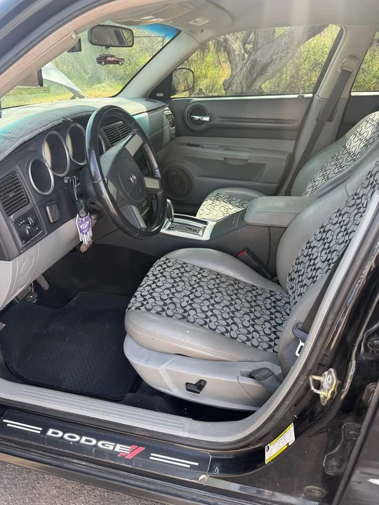 2006 Dodge Magnum 2nd Gen Wagon - Image 11 of 17